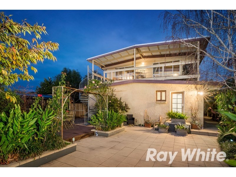 102 Koonung Road, Blackburn North VIC 3130