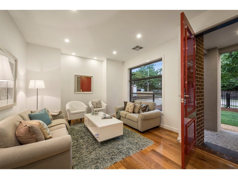 1/8 Loddon Street, Box Hill North VIC 3129