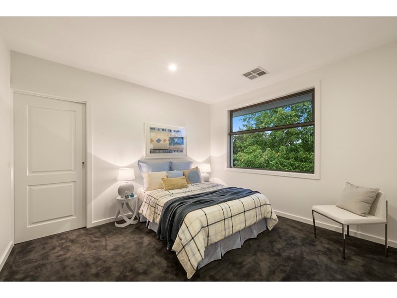 1/8 Loddon Street, Box Hill North VIC 3129