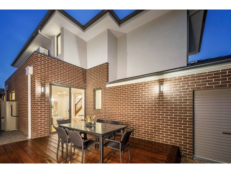 1/8 Loddon Street, Box Hill North VIC 3129