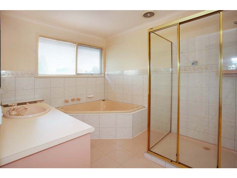 7 Jessica Close, Wantirna South VIC 3152