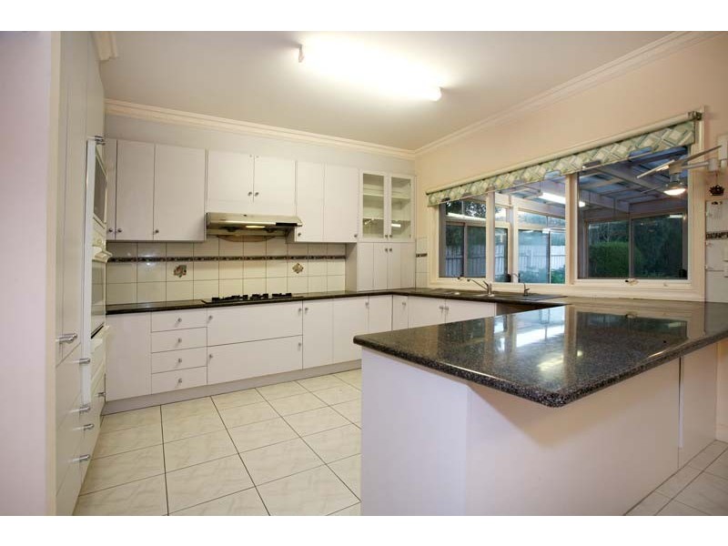 7 Jessica Close, Wantirna South VIC 3152