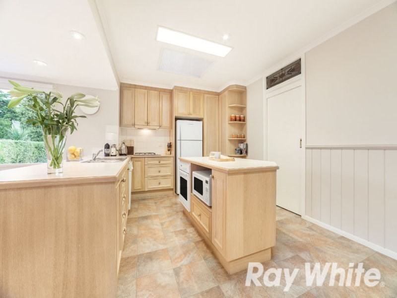 24 Wildwood Avenue, Vermont South VIC 3133