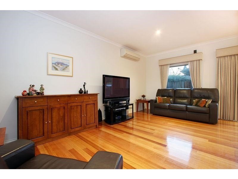 1/32 Holland Road, Ringwood East VIC 3135