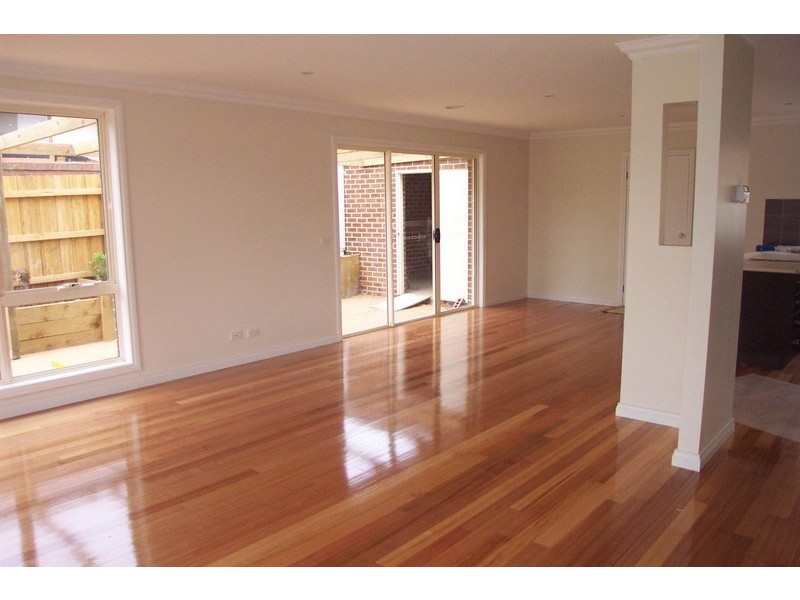 2/420 Middleborough Road, Blackburn VIC 3130