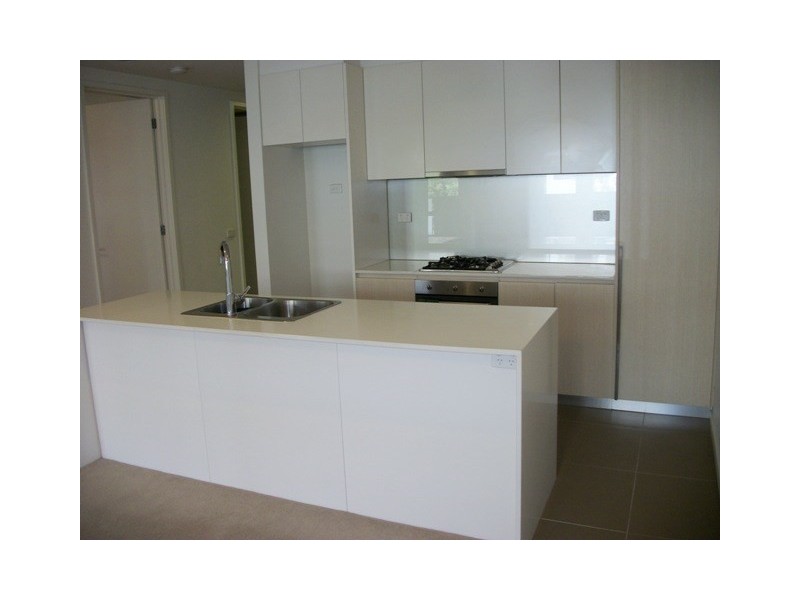 210/18 Berkeley Street, Doncaster VIC 3108
