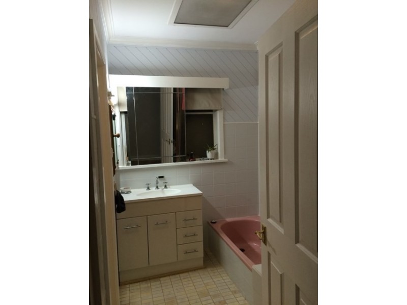 29 Eram Road, Box Hill North VIC 3129