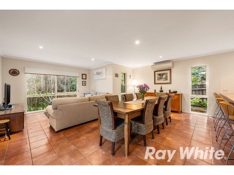 1 Nadia Place, Vermont South VIC 3133