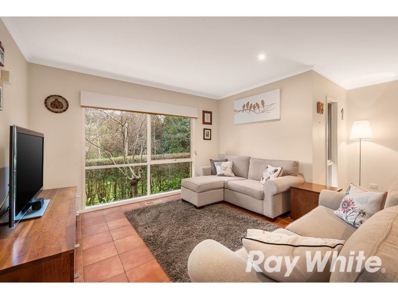 1 Nadia Place, Vermont South VIC 3133