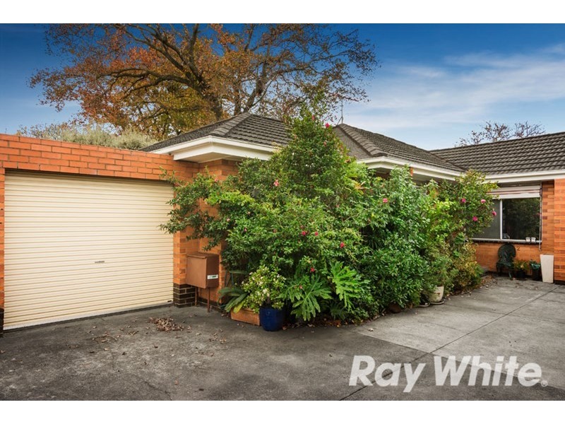 2/24 Wolseley Close, Mont Albert VIC 3127