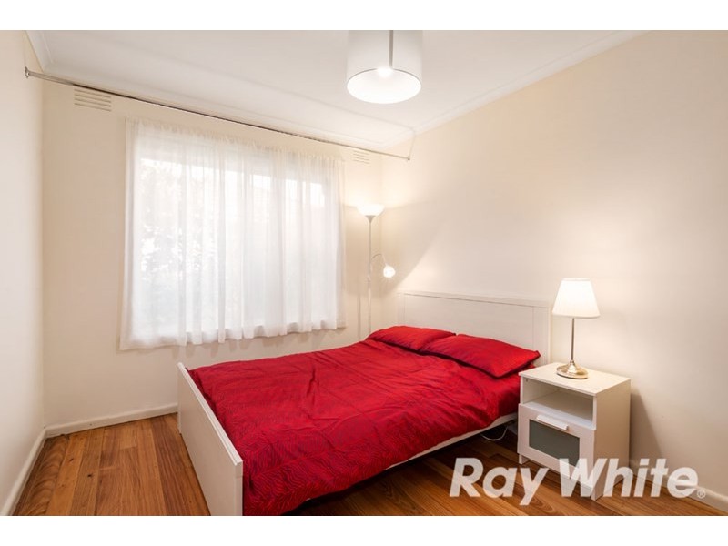 2/24 Wolseley Close, Mont Albert VIC 3127