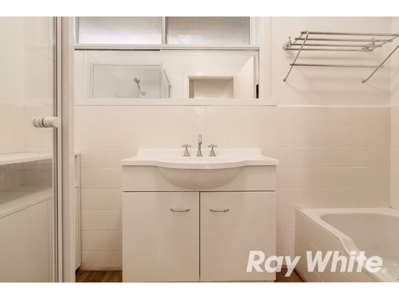 2/24 Wolseley Close, Mont Albert VIC 3127