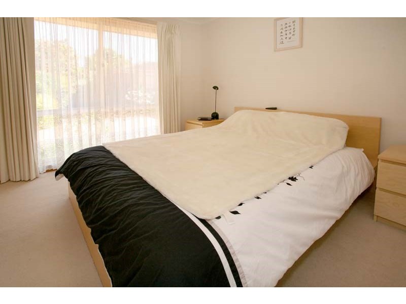 4/84-86 Roslyn Street, Burwood VIC 3125