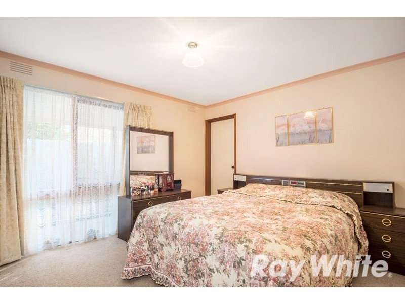 35 Fernlea Crescent, Doncaster East VIC 3109