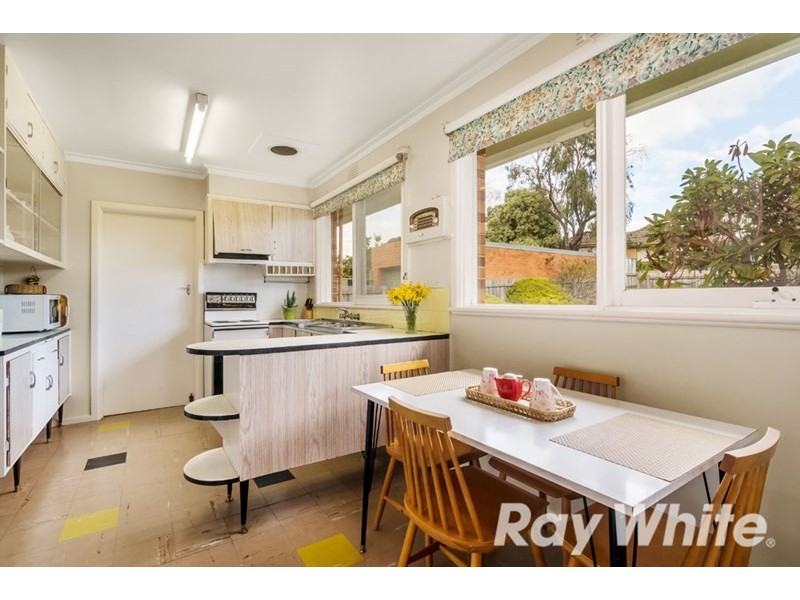 12 Statesman Avenue, Burwood East VIC 3151