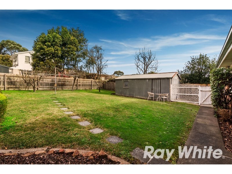 12 Statesman Avenue, Burwood East VIC 3151