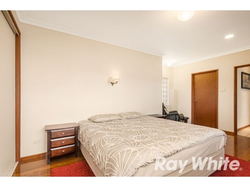 8 Simpson Street, Mitcham VIC 3132