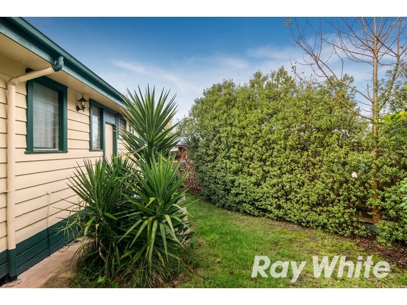 2 Kingsclere Street, Vermont VIC 3133