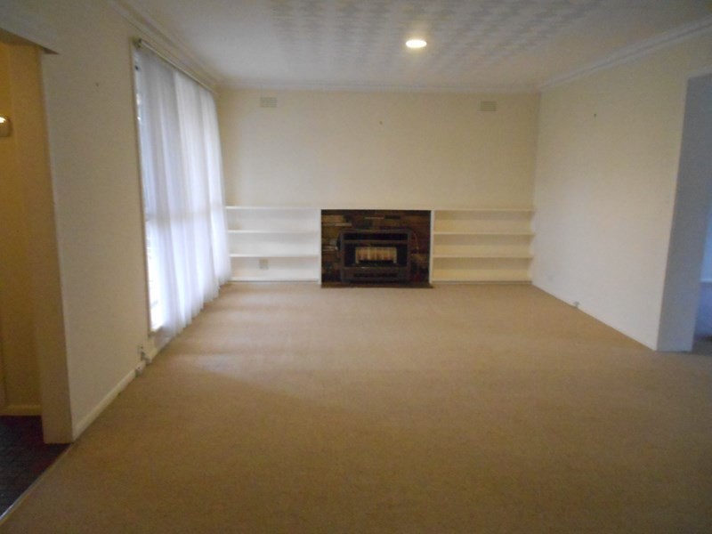 10 Raleigh Street, Blackburn South VIC 3130