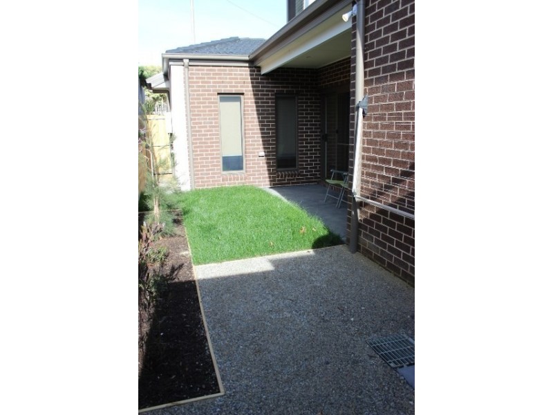 1/16 Worrall Street, Burwood VIC 3125