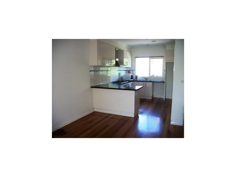 1/17 Milne Street, Mitcham VIC 3132