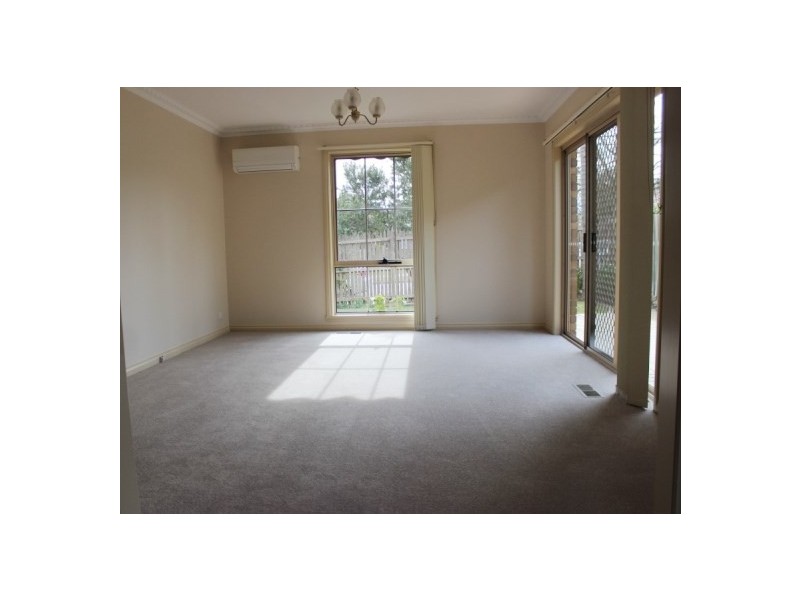 1/18 O’Hara Street, Blackburn VIC 3130