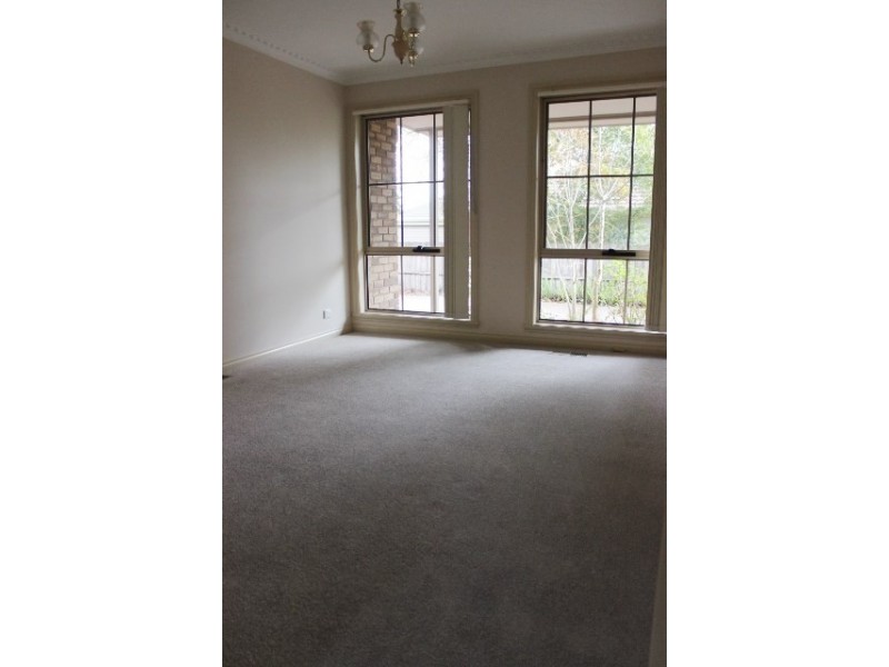 1/18 O’Hara Street, Blackburn VIC 3130