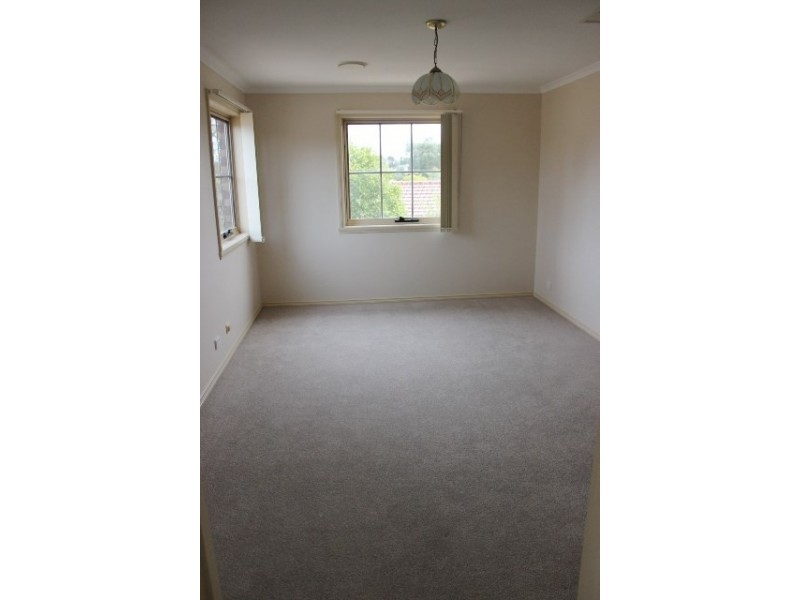 1/18 O’Hara Street, Blackburn VIC 3130