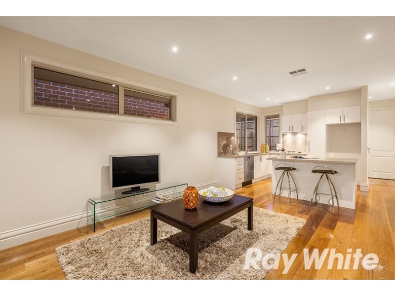 4/2 Tyrrell Avenue, Blackburn VIC 3130