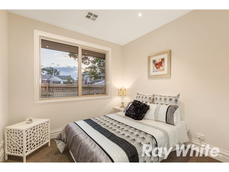 4/2 Tyrrell Avenue, Blackburn VIC 3130