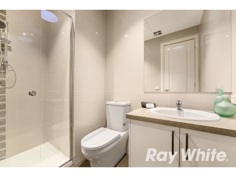4/2 Tyrrell Avenue, Blackburn VIC 3130