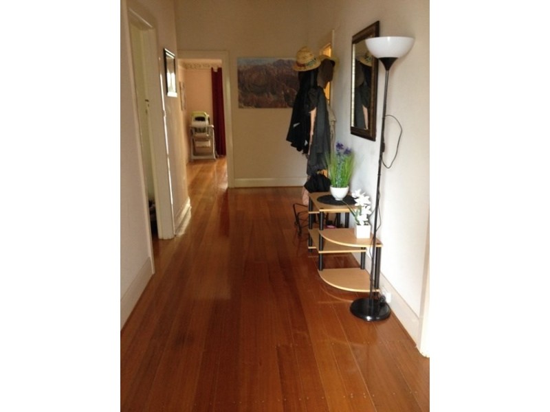 33 Main Street, Blackburn VIC 3130