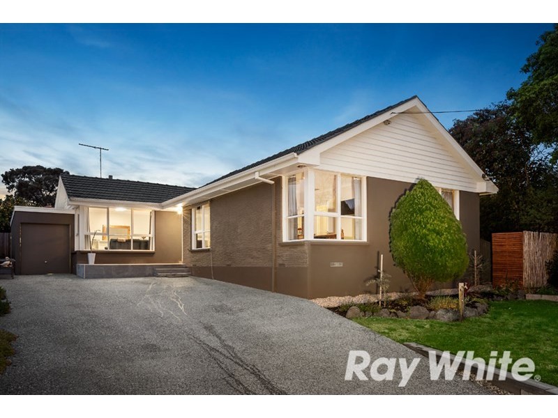 16 Christa Avenue, Burwood East VIC 3151