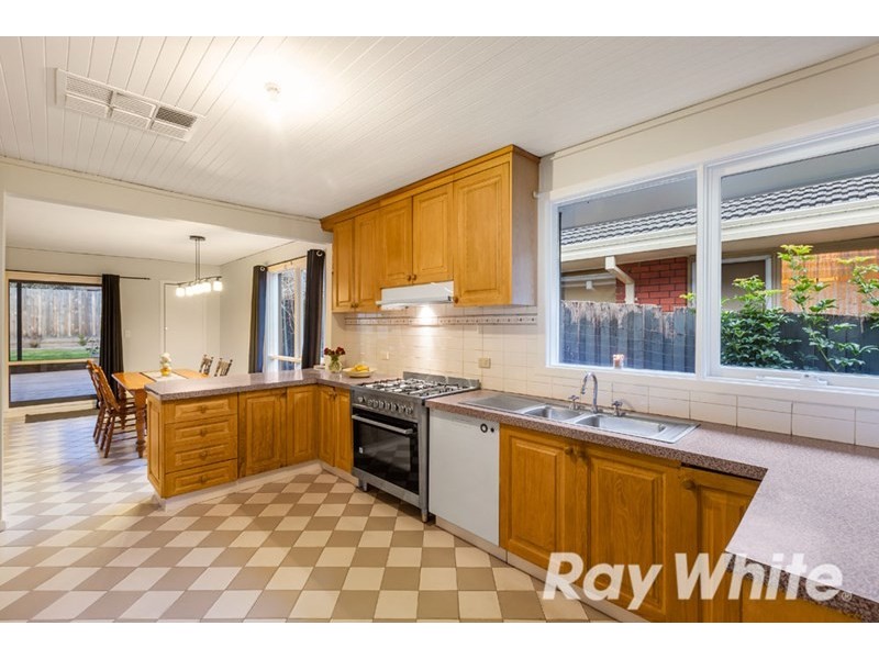 16 Christa Avenue, Burwood East VIC 3151