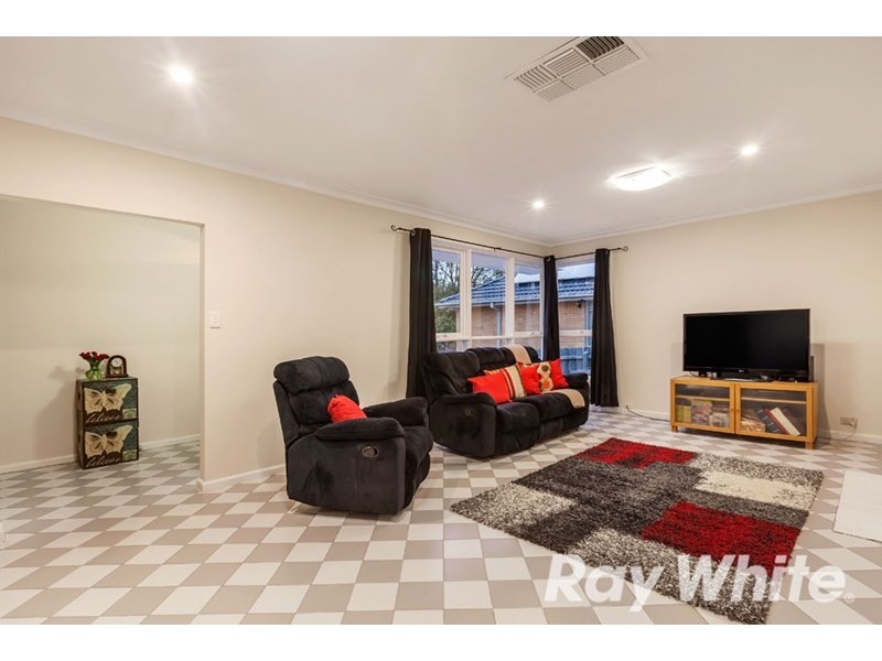 16 Christa Avenue, Burwood East VIC 3151