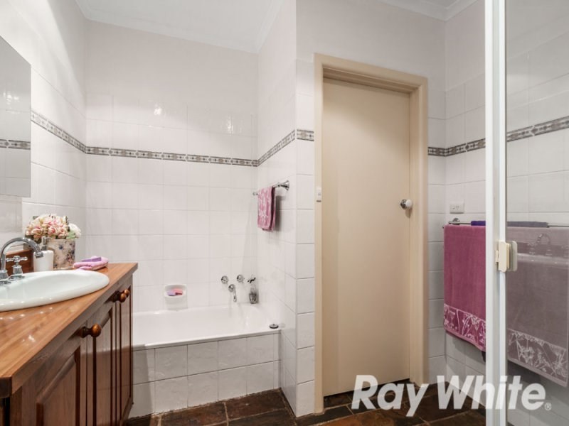 102 Koonung Road, Blackburn VIC 3130