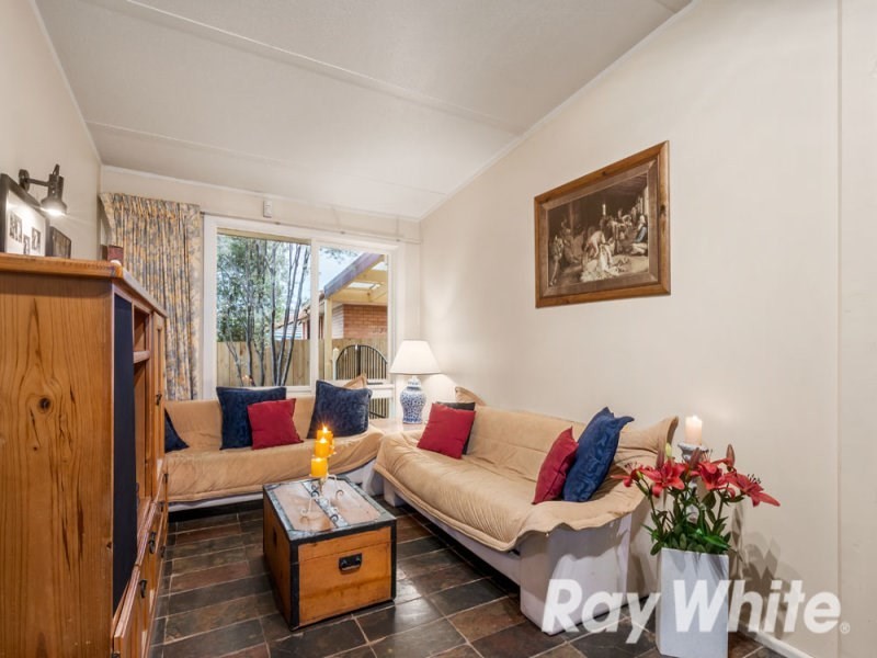 102 Koonung Road, Blackburn VIC 3130