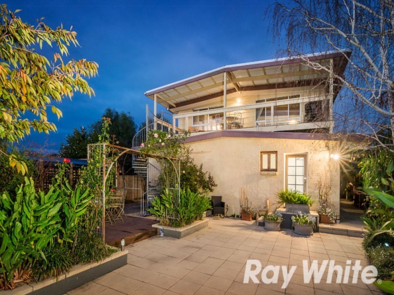 102 Koonung Road, Blackburn VIC 3130