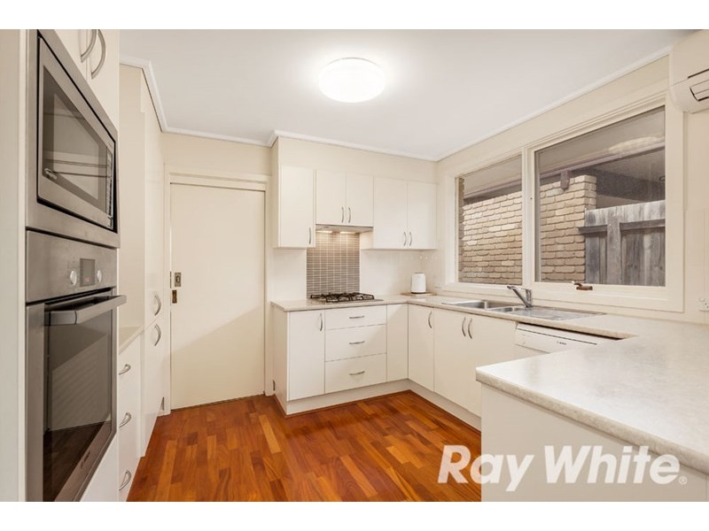 35 Worthing Avenue, Burwood East VIC 3151