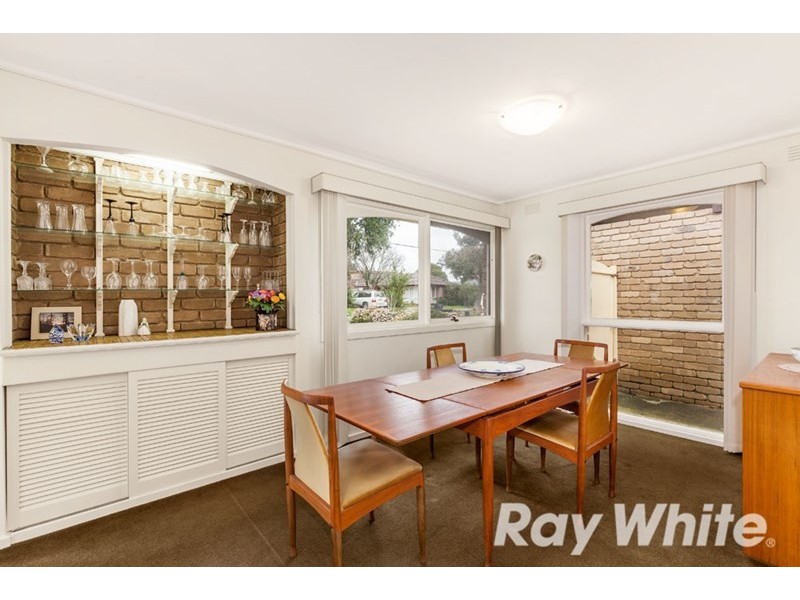 35 Worthing Avenue, Burwood East VIC 3151