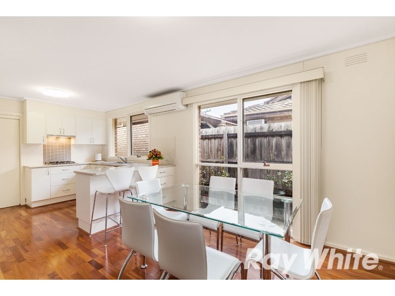 35 Worthing Avenue, Burwood East VIC 3151