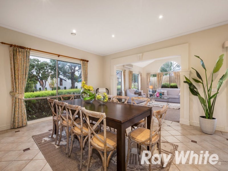 28 Elonara Road, Vermont South VIC 3133