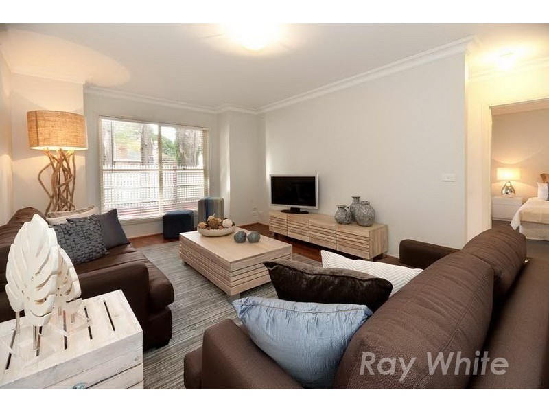1/2 Agra Street, Mitcham VIC 3132
