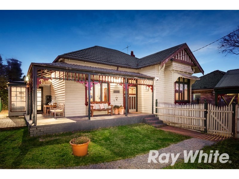 438 Middleborough Road, Blackburn VIC 3130