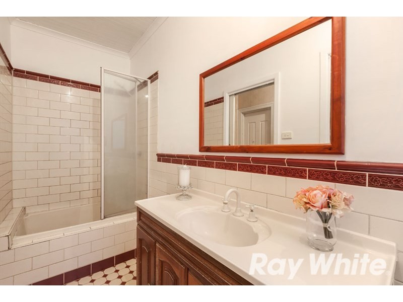 438 Middleborough Road, Blackburn VIC 3130