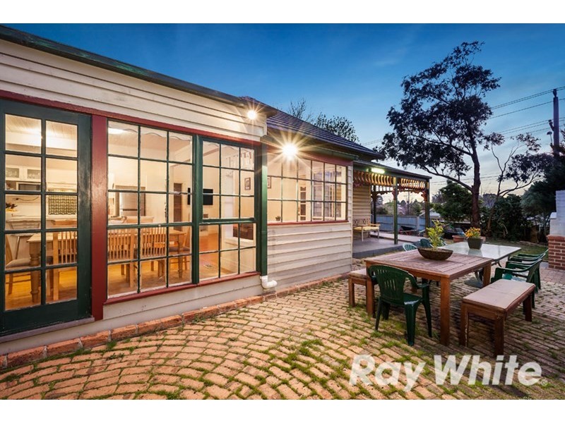 438 Middleborough Road, Blackburn VIC 3130