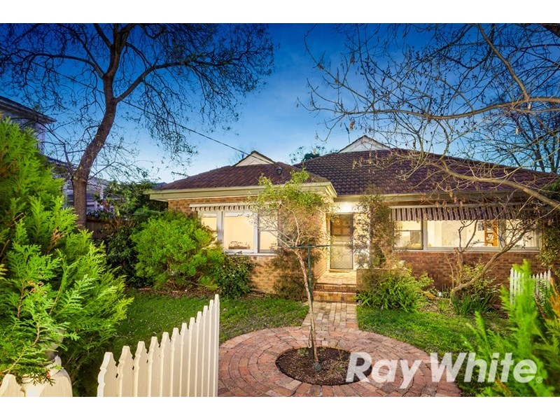 11 Loddon Street, Box Hill North VIC 3129