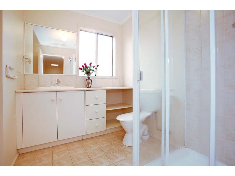 8 Sandon Circuit, Forest Hill VIC 3131