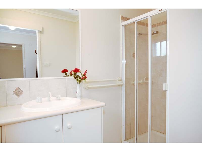 8 Sandon Circuit, Forest Hill VIC 3131