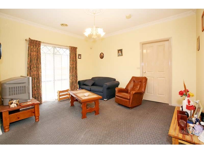 2A Cook Road, Mitcham VIC 3132